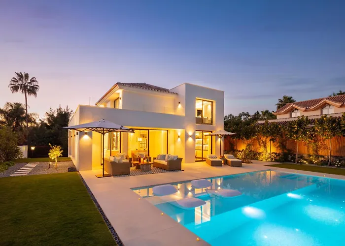 Vacation Marbella I The Nicklaus Villa, Glistening Heated Pool, Hot Tub, Spa Room, Golf Valley, 5 Min Puerto Banus