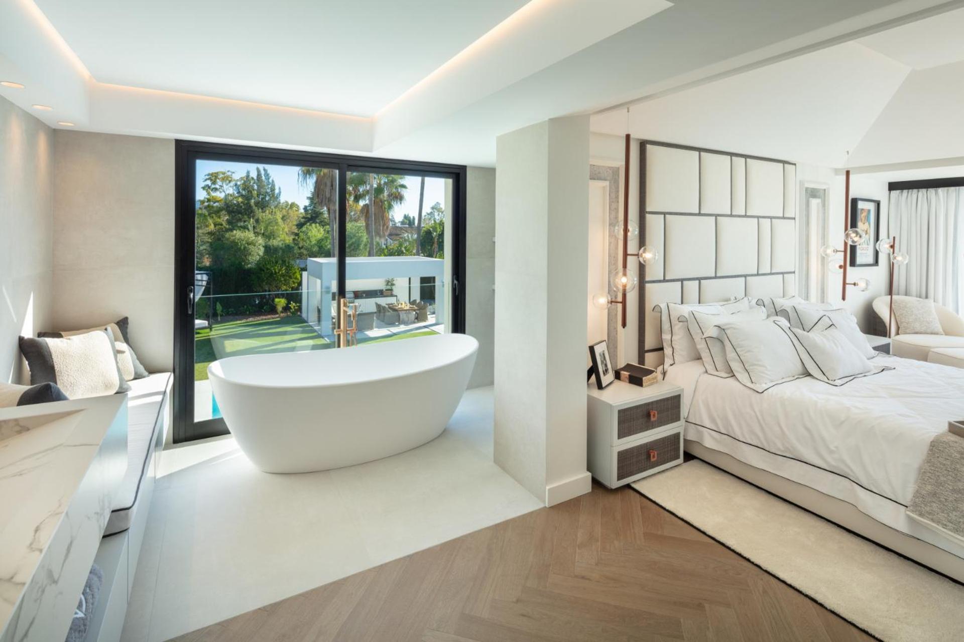 Villa Vacation I The Nicklaus Villa, Glistening Heated Pool, Hot Tub, Room, Golf Valley, 5 Min Puerto Banus