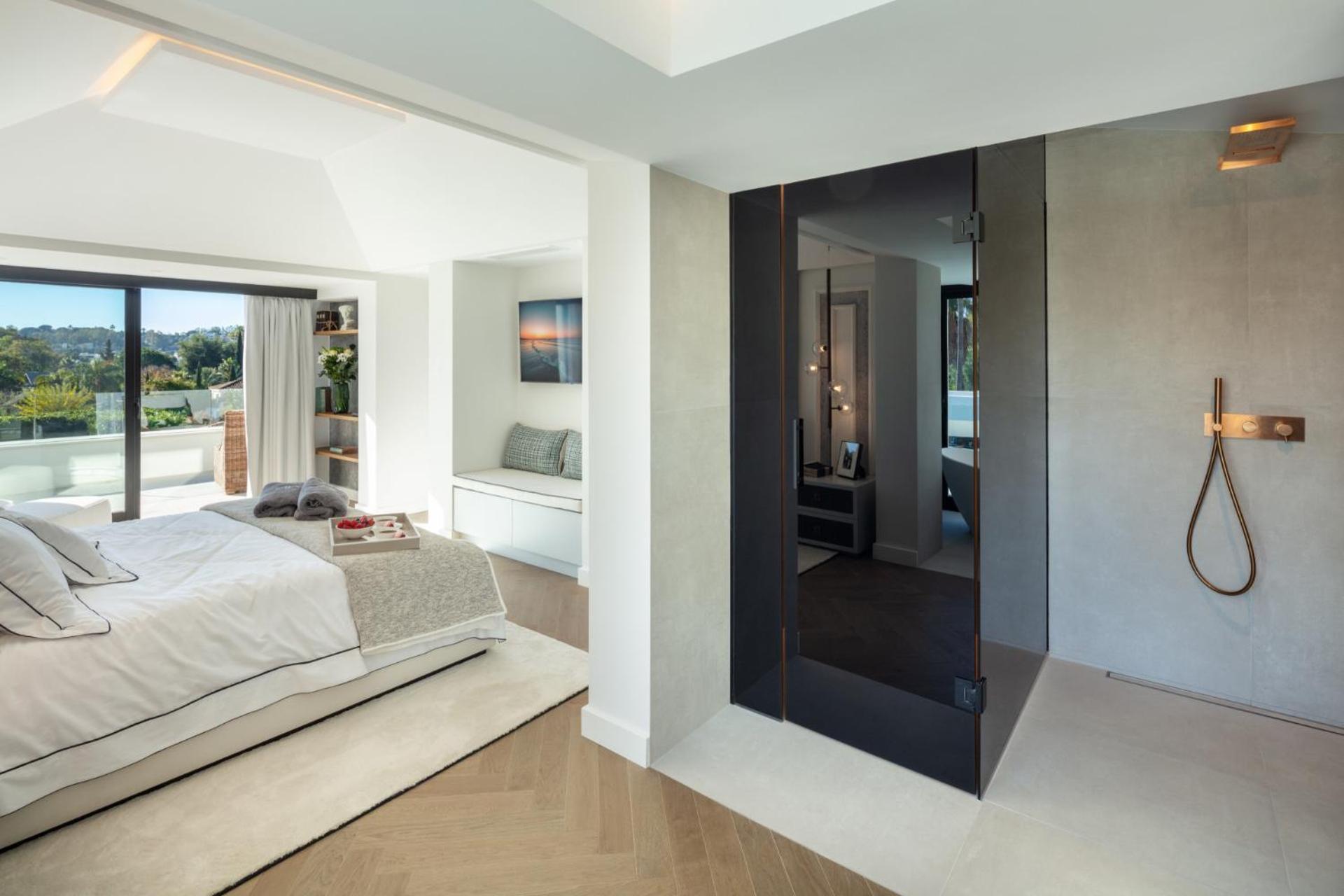 Villa Vacation I The Nicklaus Villa, Glistening Heated Pool, Hot Tub, Room, Golf Valley, 5 Min Puerto Banus
