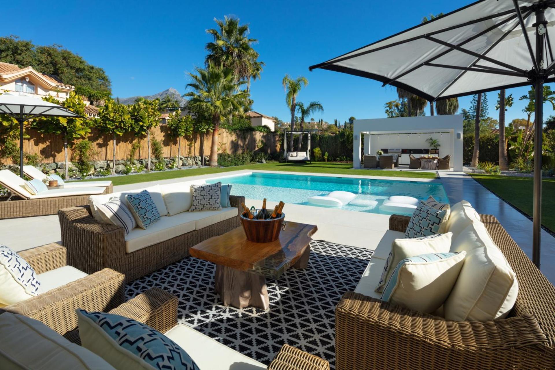 Vacation I The Nicklaus Villa, Glistening Heated Pool, Hot Tub, Room, Golf Valley, 5 Min Puerto Banus