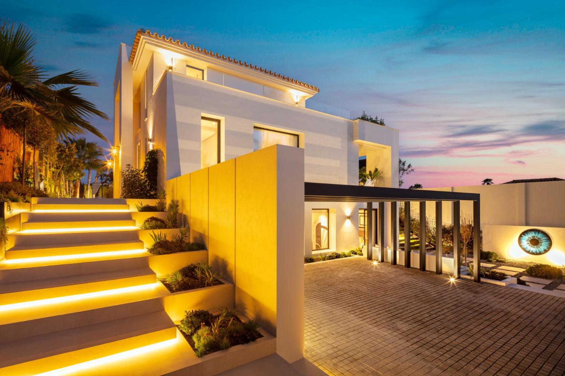 Villa Vacation I The Nicklaus Villa, Glistening Heated Pool, Hot Tub, Room, Golf Valley, 5 Min Puerto Banus *